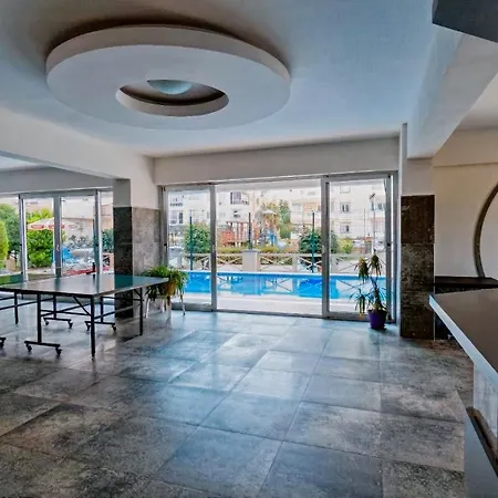 Omim Studio Homes شقة ألانيا